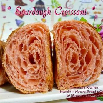 Candy Candy Pandoro, Croissant, Chocolate Babka,  first slice