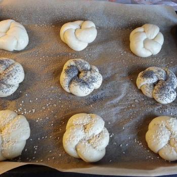 Honey Bunny Sourdough Bagels and rolls second overview