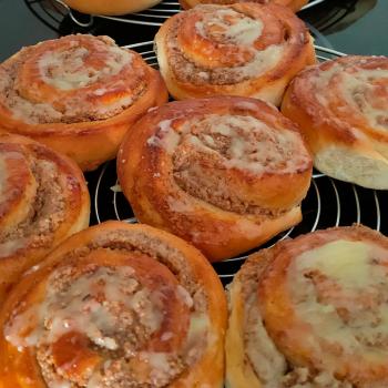 Irish-Swiss sourdough Cinnamon Roll with sourdough second overview