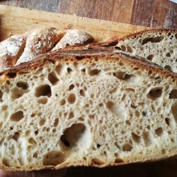 Jan II Bread first slice