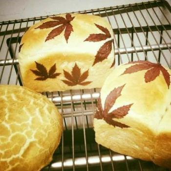 Malee Mu's bread first slice