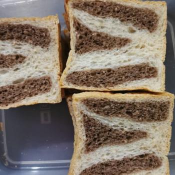 Powerpuff Bread first slice