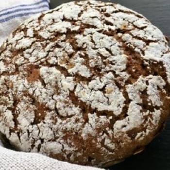Ryen Whole meal rye sourdough bread first overview
