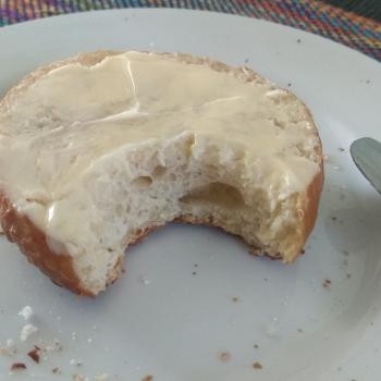 Sinai Laugenbreadrolls first slice