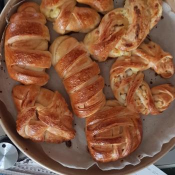 WeirDough Bread, pastry, cookies, cakes, waffles...everything first overview
